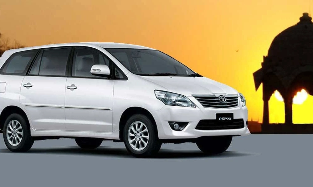Discover Udaipur in Comfort: The Best Taxi Service Provider in Udaipur
