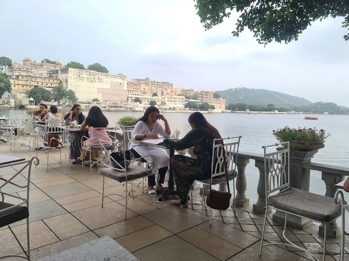 Cafés near Lake Pichola - Ambrai Restaurant (Near Ambrai Ghat)