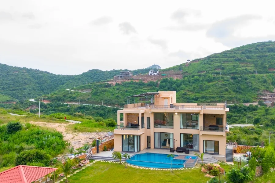 The Sierra - By The Lake The Sierra - By The Lake